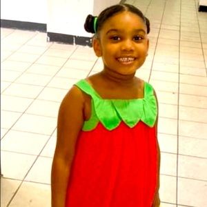 Little girls Strawberry dress🥰